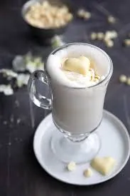 Hot chocolate white