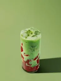 Ice matcha strawberry